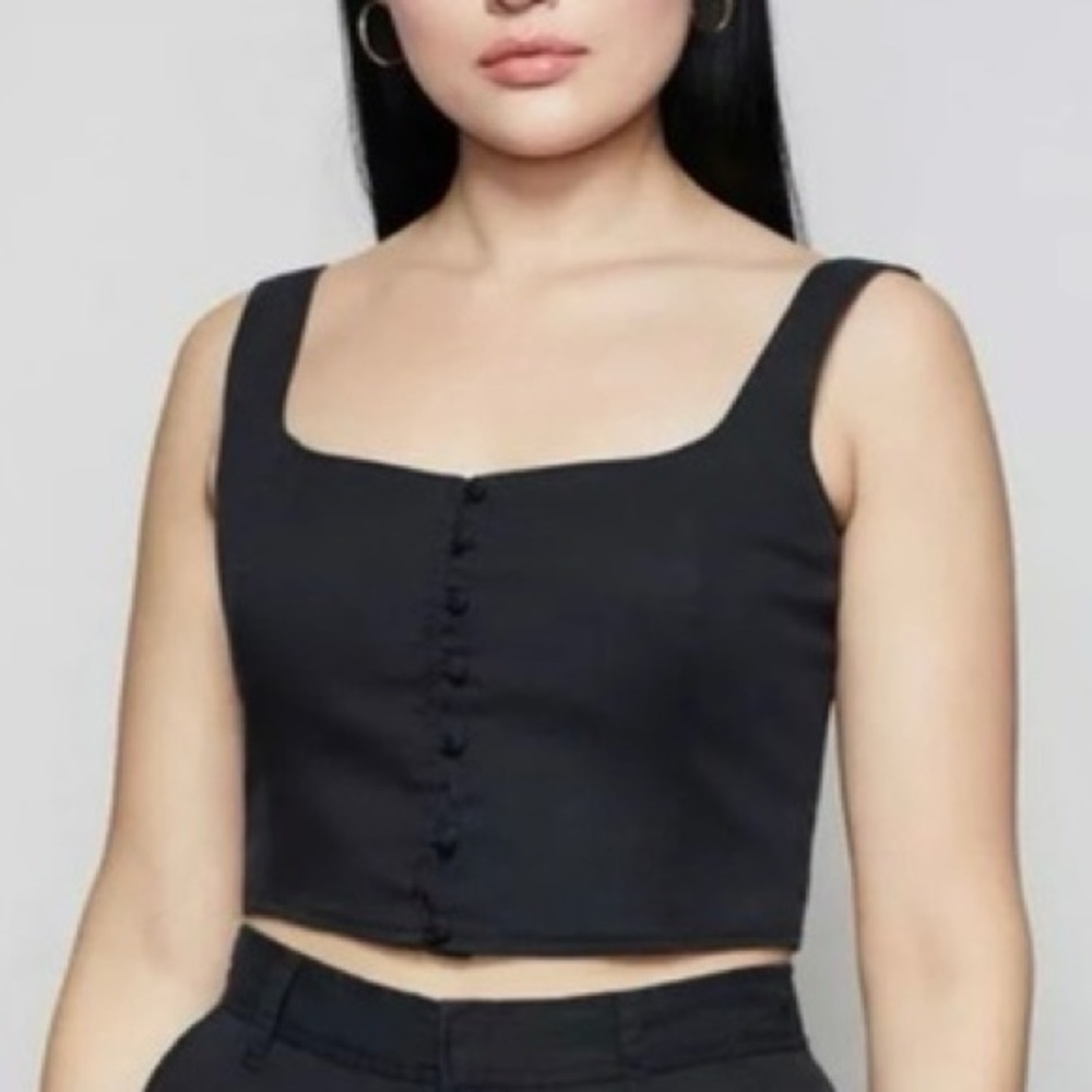 Good American Button Crop Top